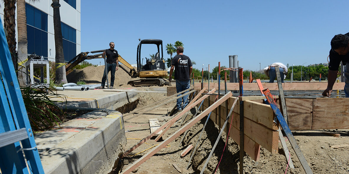 Data Specialties Inc.
Services.
Construction.
Photo by Robert Binder